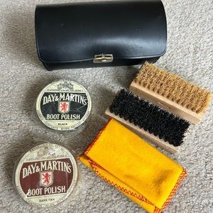 Vintage Travel Shoe Shine Caddy. SUPER FAST SHIPPING